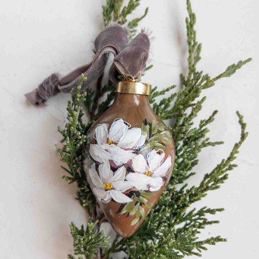Heirloom Ornament - Floral 21